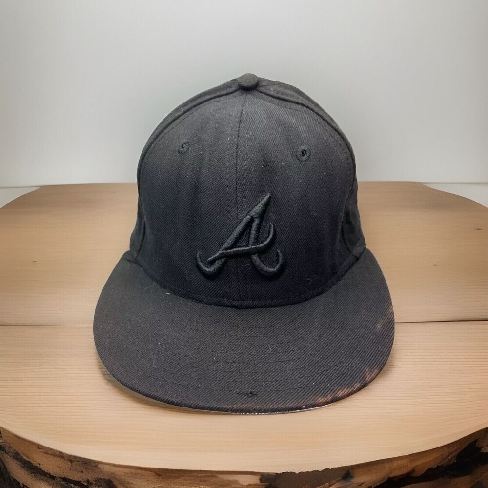 Atlanta Braves New Era 5950 59Fifty Hat 7 1/8 Fitted Black Out Cap MLB Distress